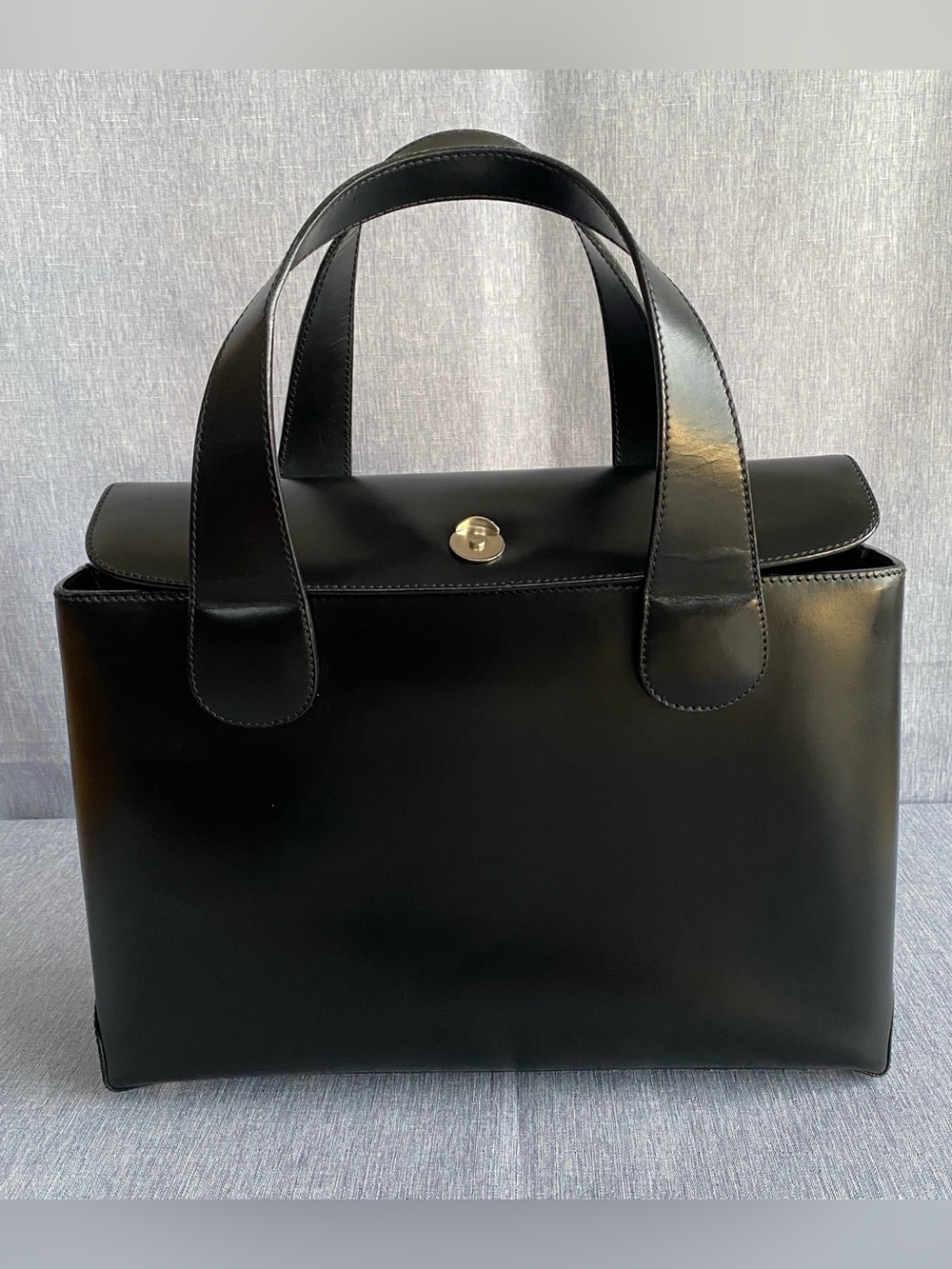 🇮🇹 Handcrafted in Italy - Premium Italian Calfskin Top-Handle Tote Bag